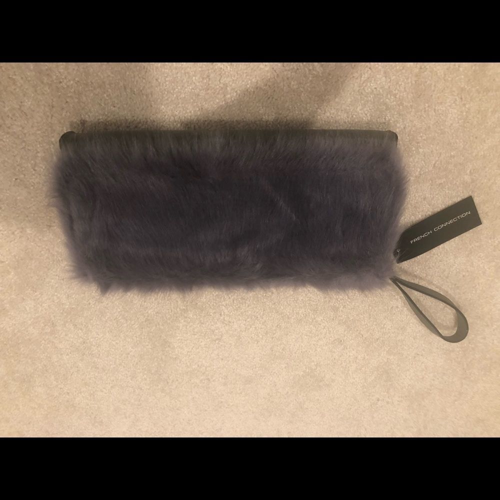 Clutch - Picture 2 of 6